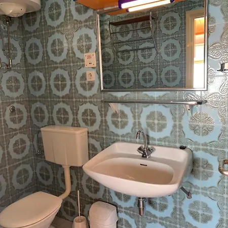 Primo Guest house 2*