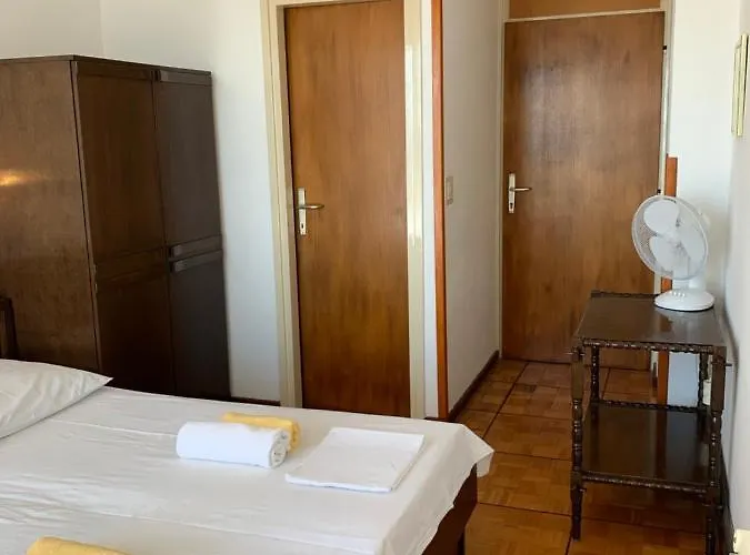 招待所 Primo 普利莫顿