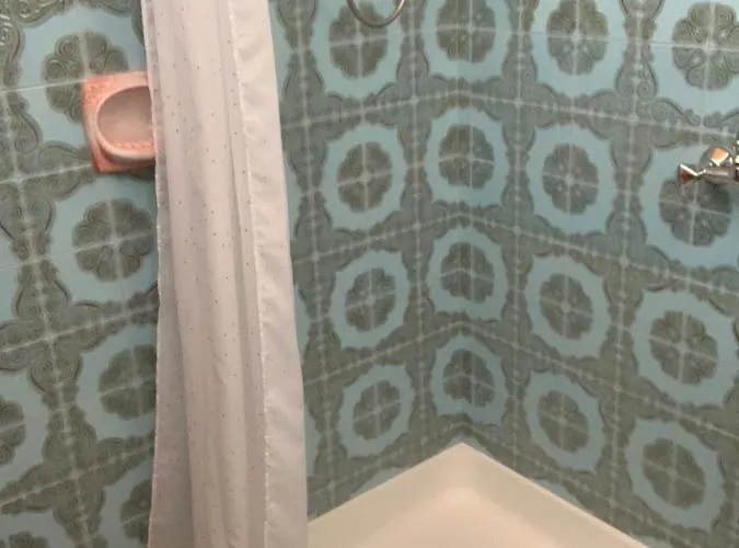 招待所 Primo 普利莫顿