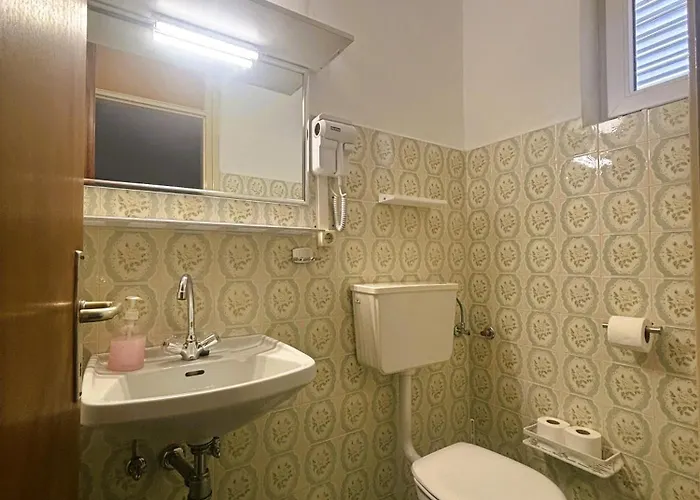 Primo Guest house 2*